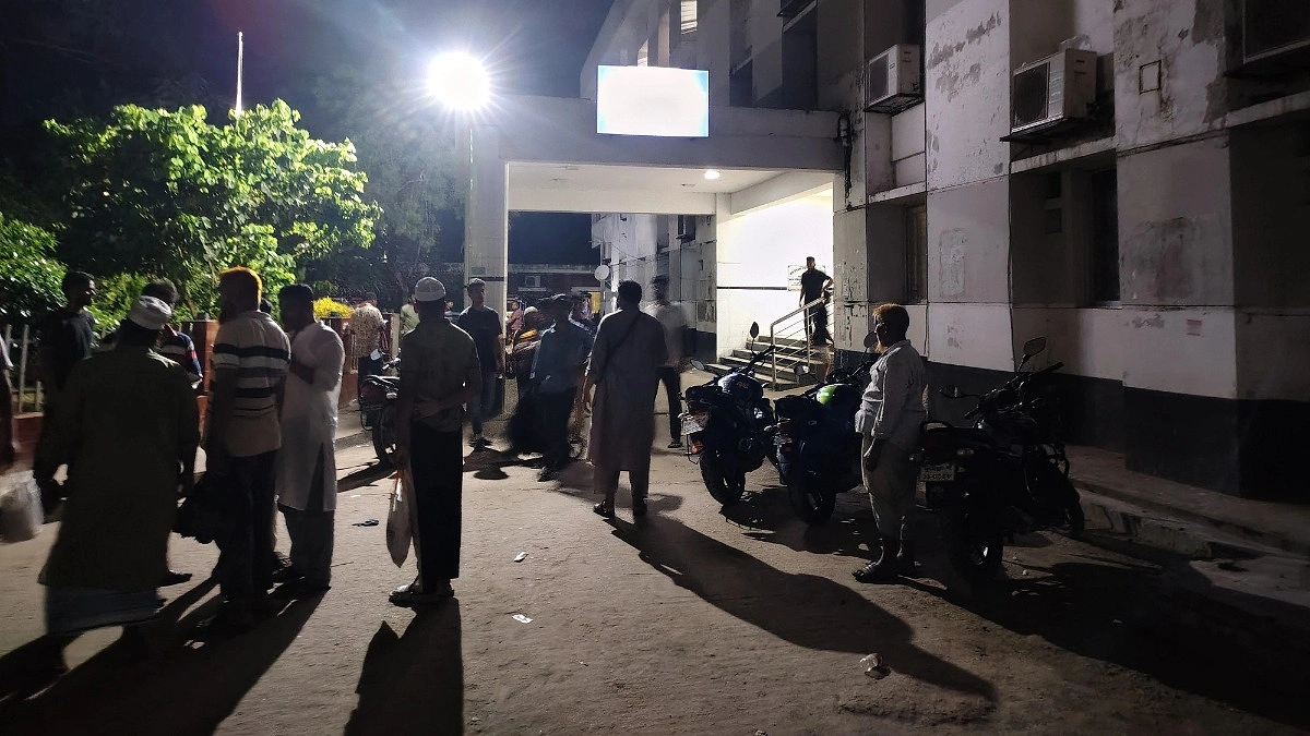 টর্চ জ্বালিয়ে ভাঙ্গায় দুই গ্রামের সংঘর্ষে নিহত ১, আহত ২০