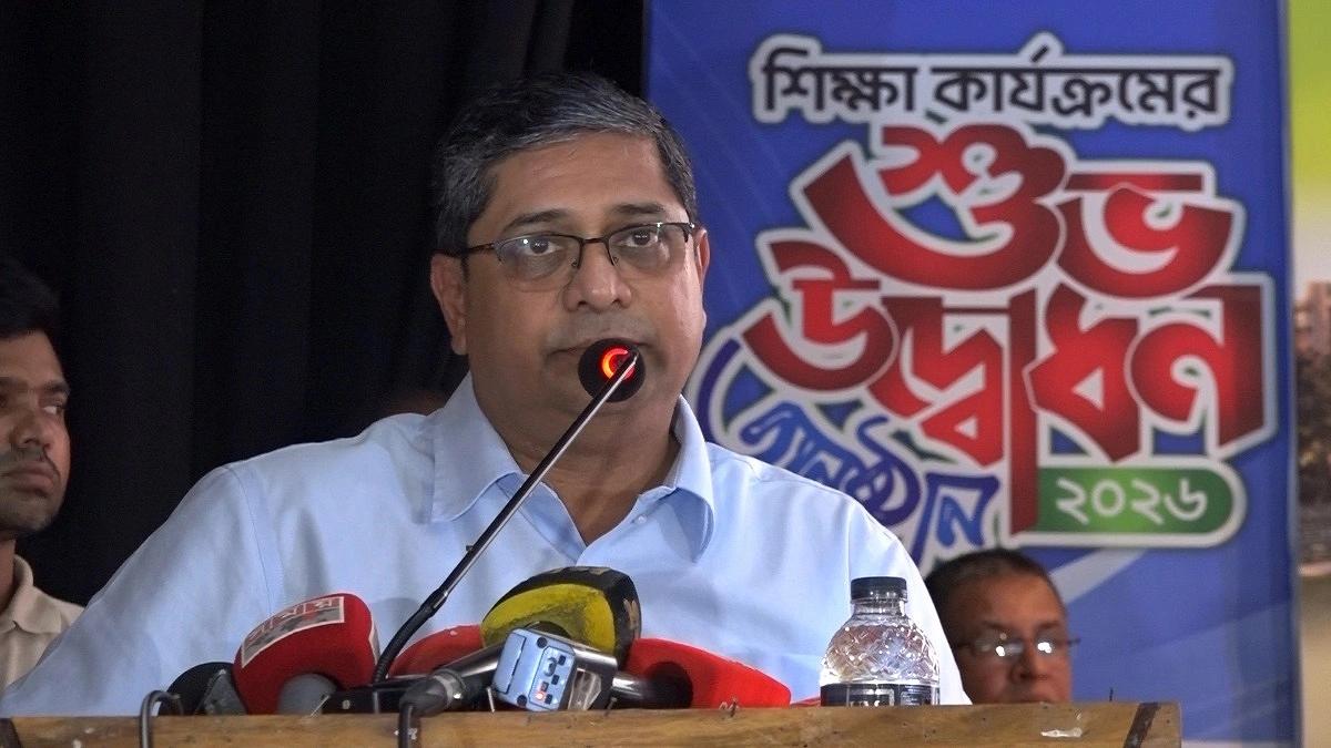 আমাদের দক্ষ শিক্ষামন্ত্রীর পদত্যাগ চায় অটোপাস বাহিনী