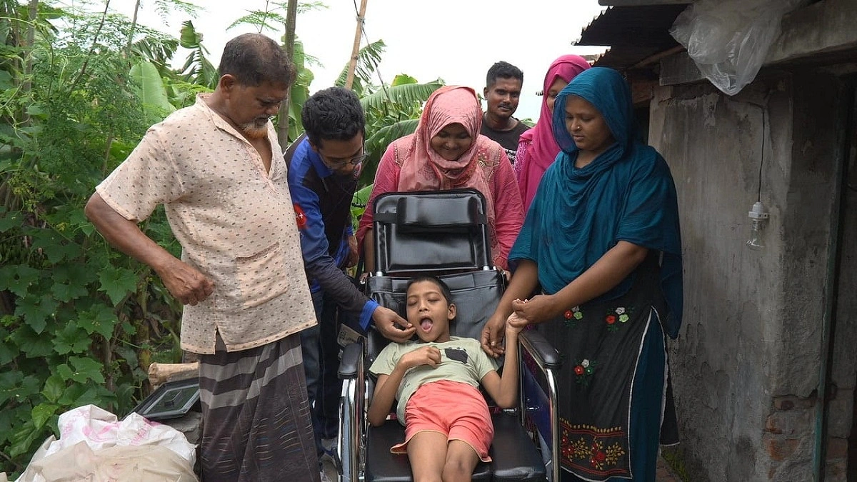 আট বছরের অপেক্ষা শেষে চলার সঙ্গী পেল ছোট্ট হুজাইফা