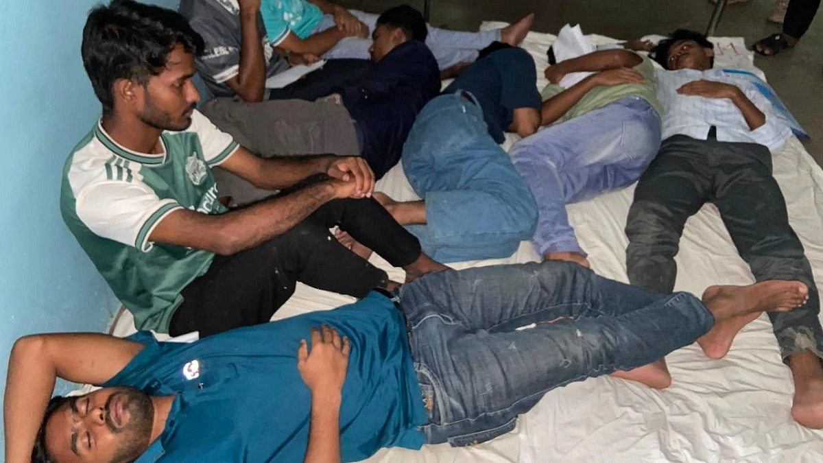 বরিশাল বিশ্ববিদ্যালয়ে গণিত ছাত্রদের ‘হামলায়’ সাংবাদিকসহ আহত ১৫