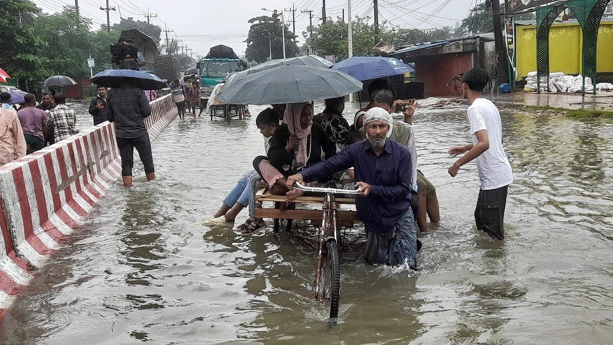 চট্টগ্রামের নিচু এলাকায় আজও পানি