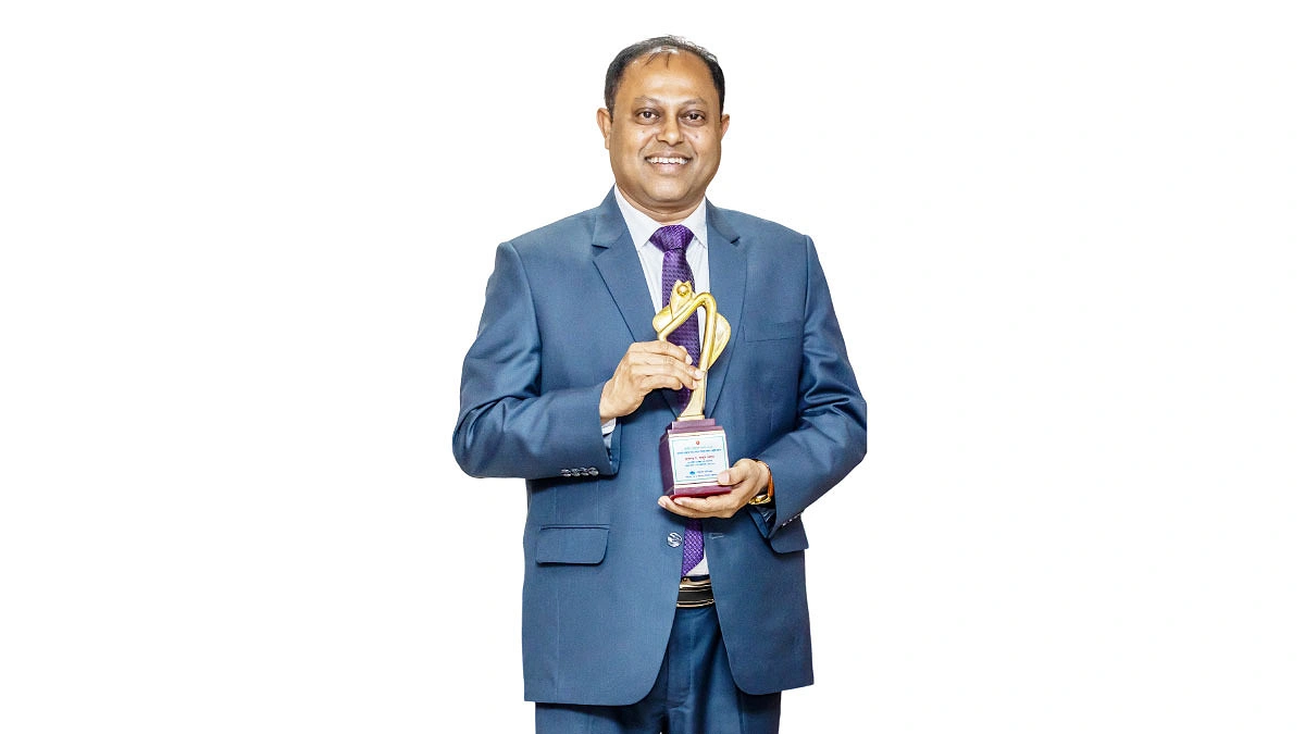 সাধারণ উপকরণেই সালামের অসাধারণ সমাধান