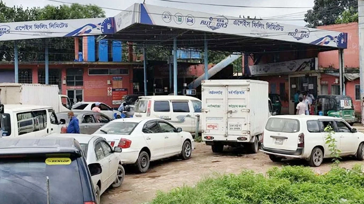 গ্যাস দুর্যোগে থমকে নরসিংদী