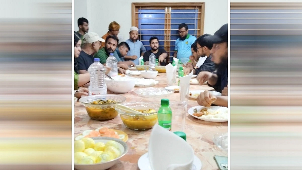 নিষিদ্ধ করতে চাওয়া জাপা নেতার বাড়িতে নাহিদ-হাসনাত