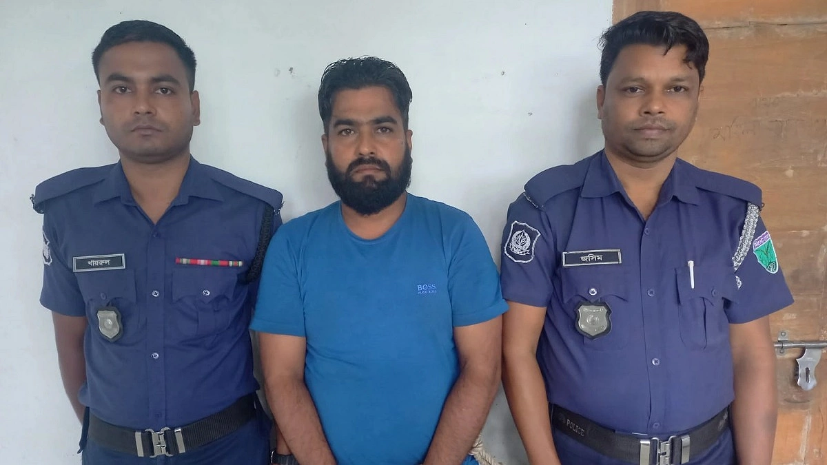 ‘প্রেমের জেরে’ মেয়েকে হত্যায় গ্রেপ্তার অভিযুক্ত বাবা