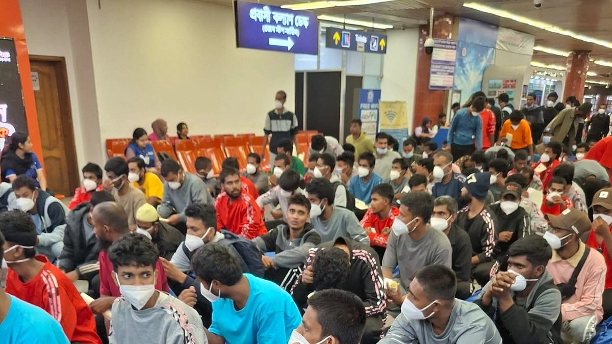 লিবিয়া থেকে দেশে ফিরলেন ১৭১ বাংলাদেশি