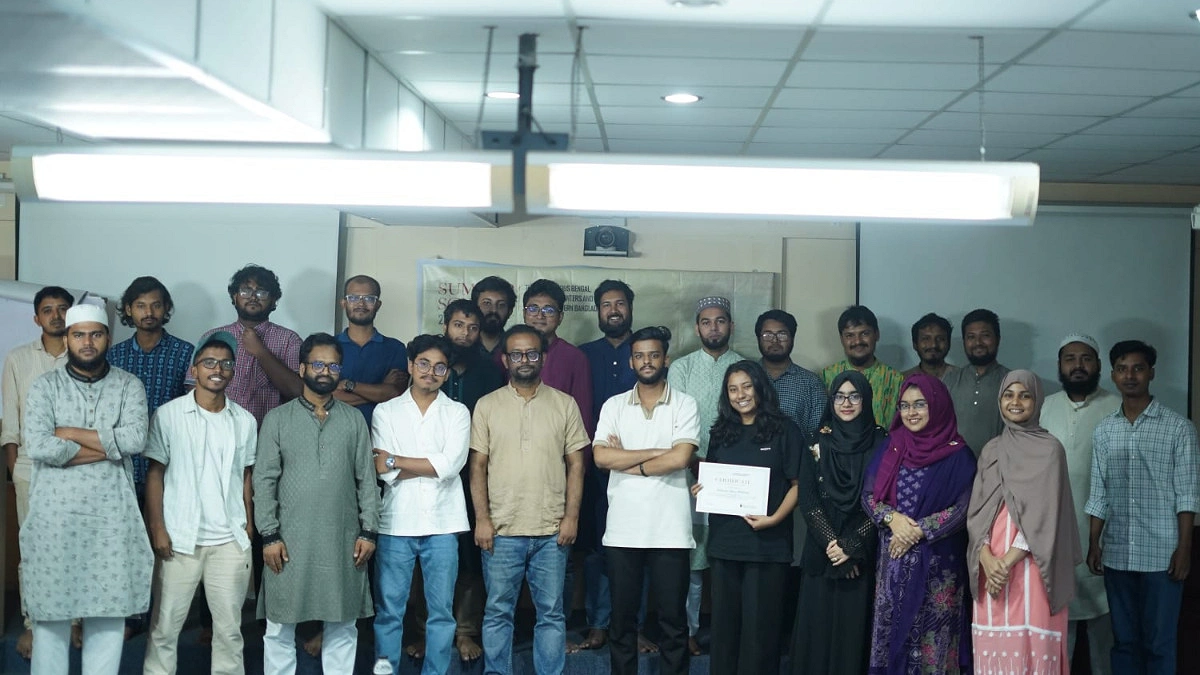 সামার স্কুল : ইতিহাস ও সংস্কৃতির খোঁজে তারুণ্যের সম্মিলন