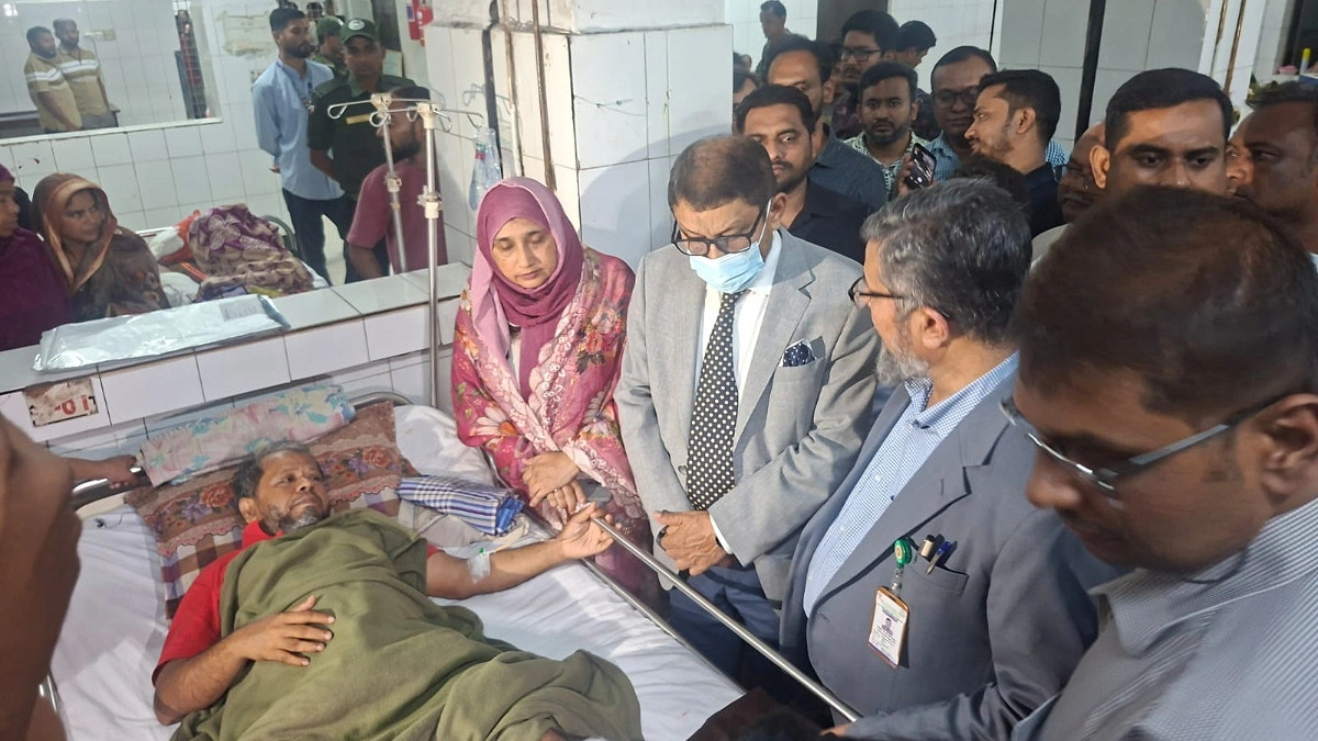 মিরপুরে দেয়াল ধসে আহতদের চিকিৎসার সব ব্যয় বহন করবে সরকার