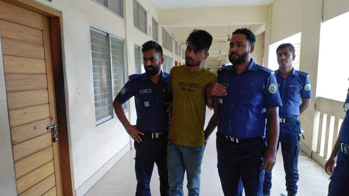 মৃত্যুর গুজবে থানায় হামলা-ভাঙচুর, সেই রিয়াজ কারাগারে
