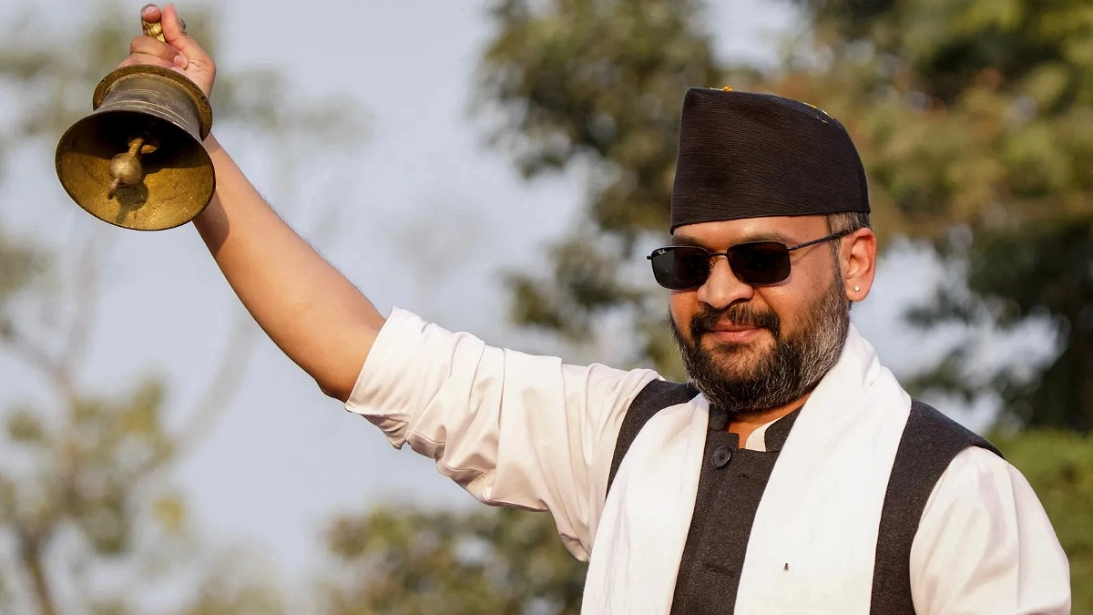 ক্ষমতায় গেলেই কেন আদর্শচ্যুতি হয় নেতাদের