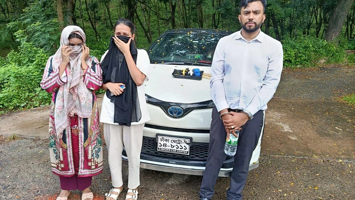 স্বরাষ্ট্র মন্ত্রণালয়ের স্টিকার লাগানো প্রাইভেট কারে ৬ হাজার ইয়াবা