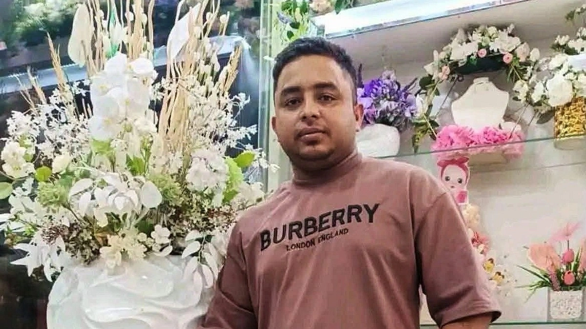 কাতার যাওয়ার স্বপ্ন নিয়ে ফিরছিলেন বাড়ি, সড়কে মৃত্যু যুবকের