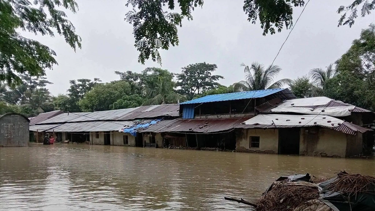 সাতকানিয়ায় শিশুর মৃত্যু, আনোয়ারায় ভেসে এল লাশ
