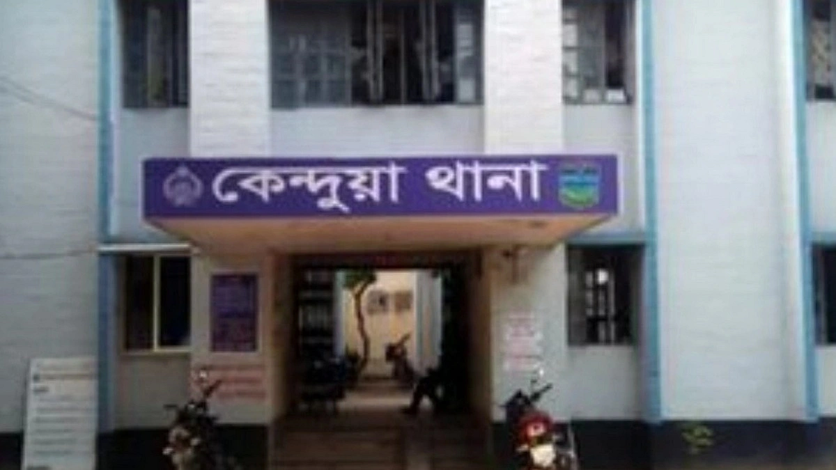 ছেলেকে বাঁচাতে গিয়ে প্রাণ গেল বাবার