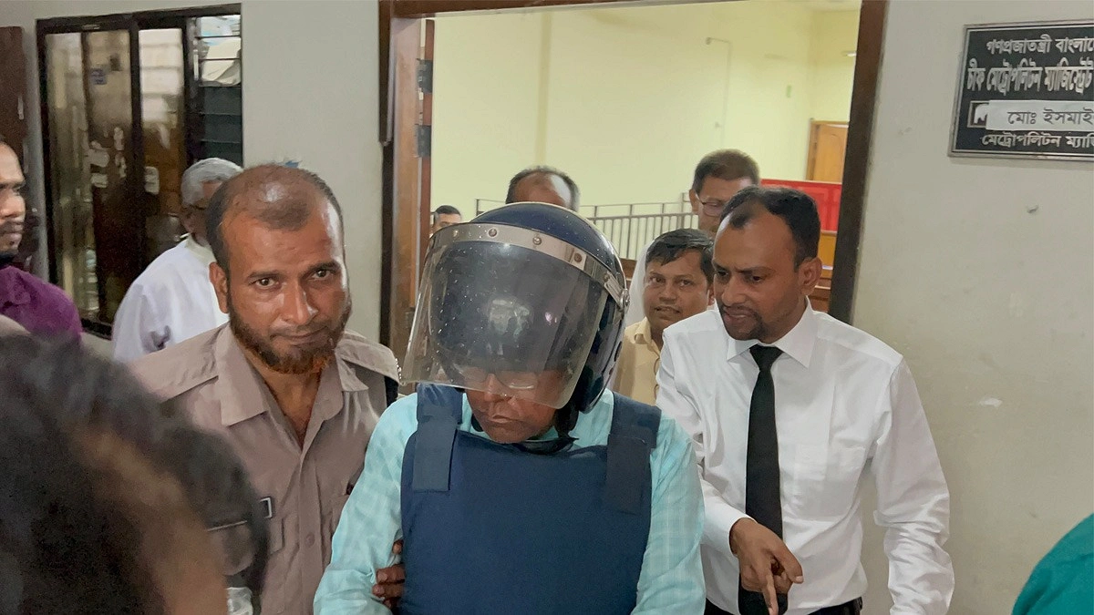 ইউরোপিয়ান বিশ্ববিদ্যালয়ের ট্রাস্টি বোর্ডের সাবেক চেয়ারম্যান রিমান্ডে