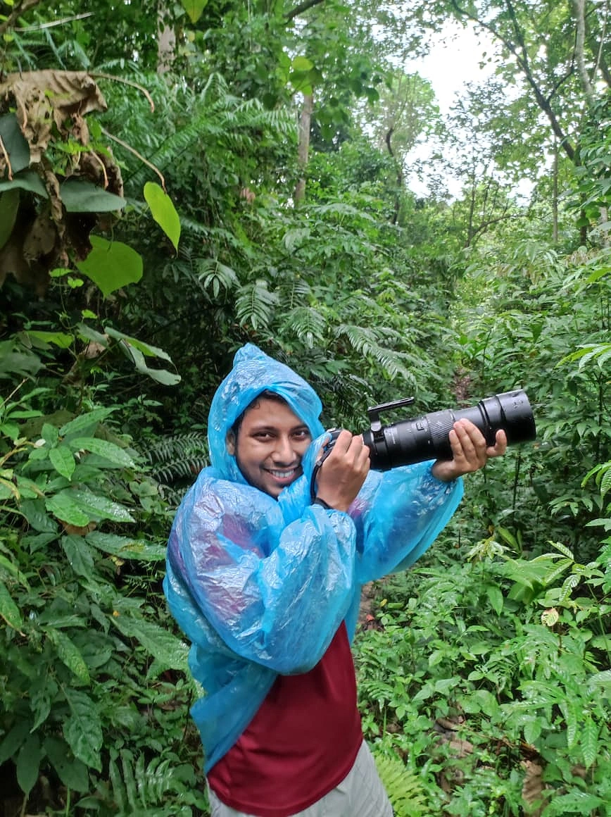 আদমপুরের বনে। ছবি: লেখক