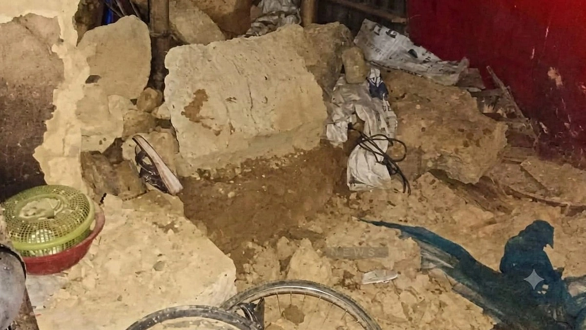 কক্সবাজারে ভারী বৃষ্টিতে দেয়ালচাপা পড়ে যুবকের মৃত্যু