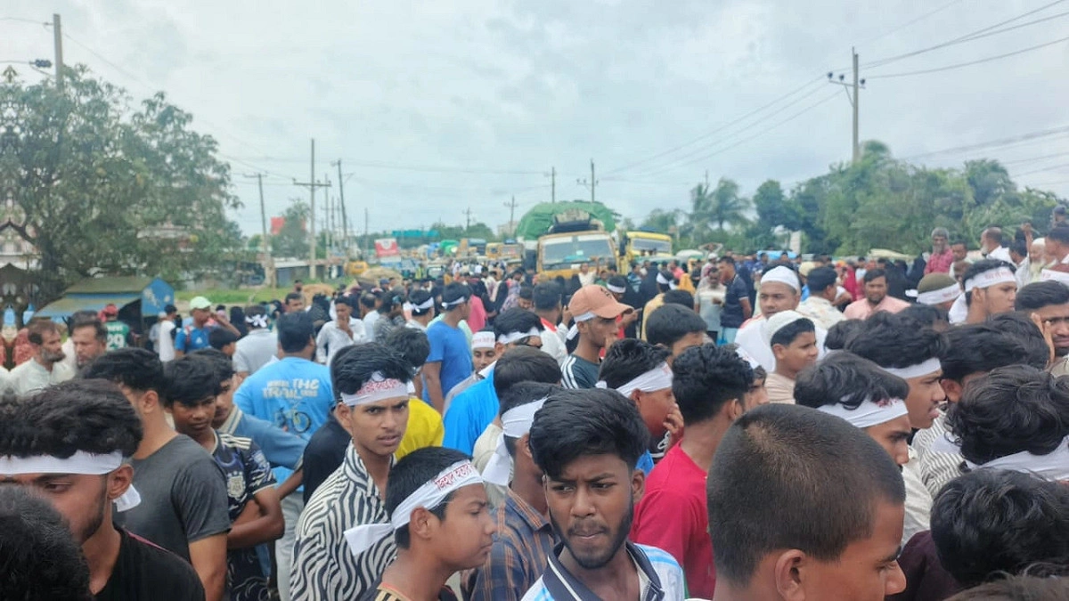 জিহাদ হত্যার বিচারের দাবিতে ঢাকা-সিলেট মহাসড়ক অবরোধ