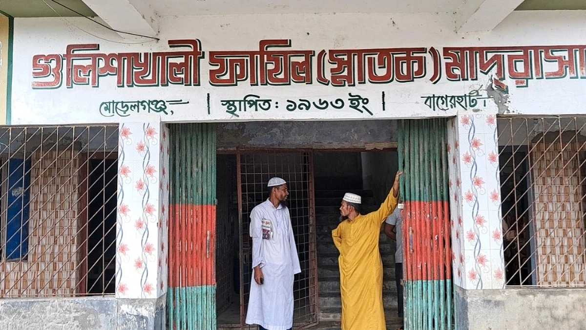 মেয়াদ শেষেও প্রভাব খাটিয়ে ‘চুক্তিভিত্তিক’ হয়ে থাকতে চান অধ্যক্ষ
